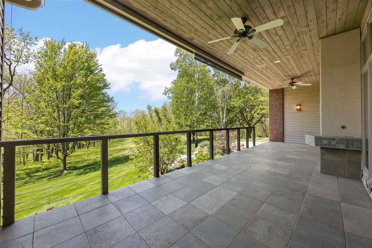 4181 Rose Bluff Cir NE