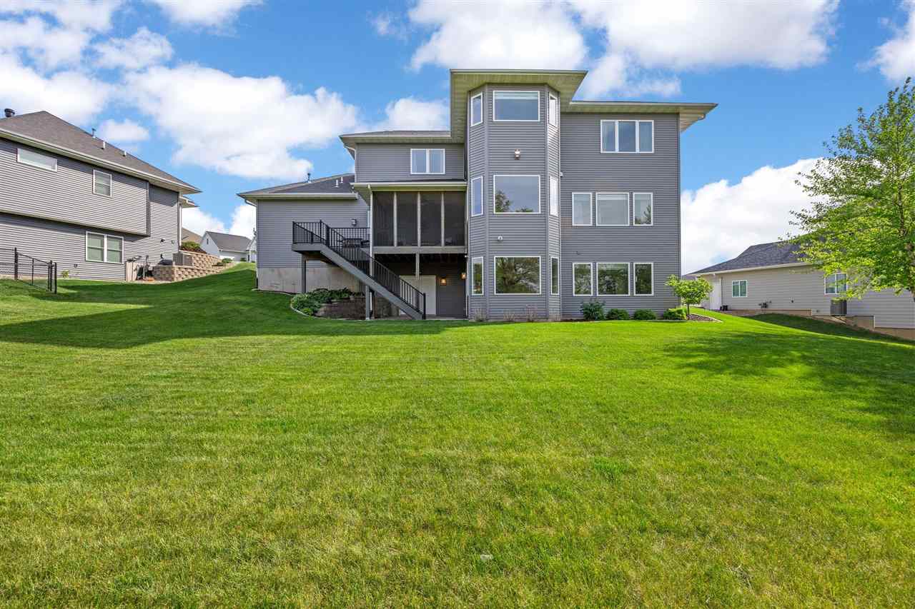 1340 Salm Dr