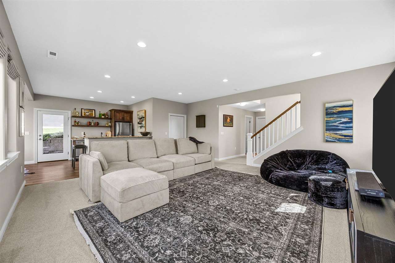 1340 Salm Dr