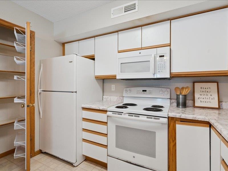 2861 Coral Ct Unit: 103