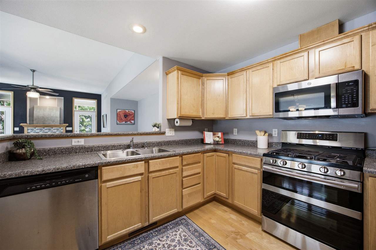 118 Broadmoor Ln