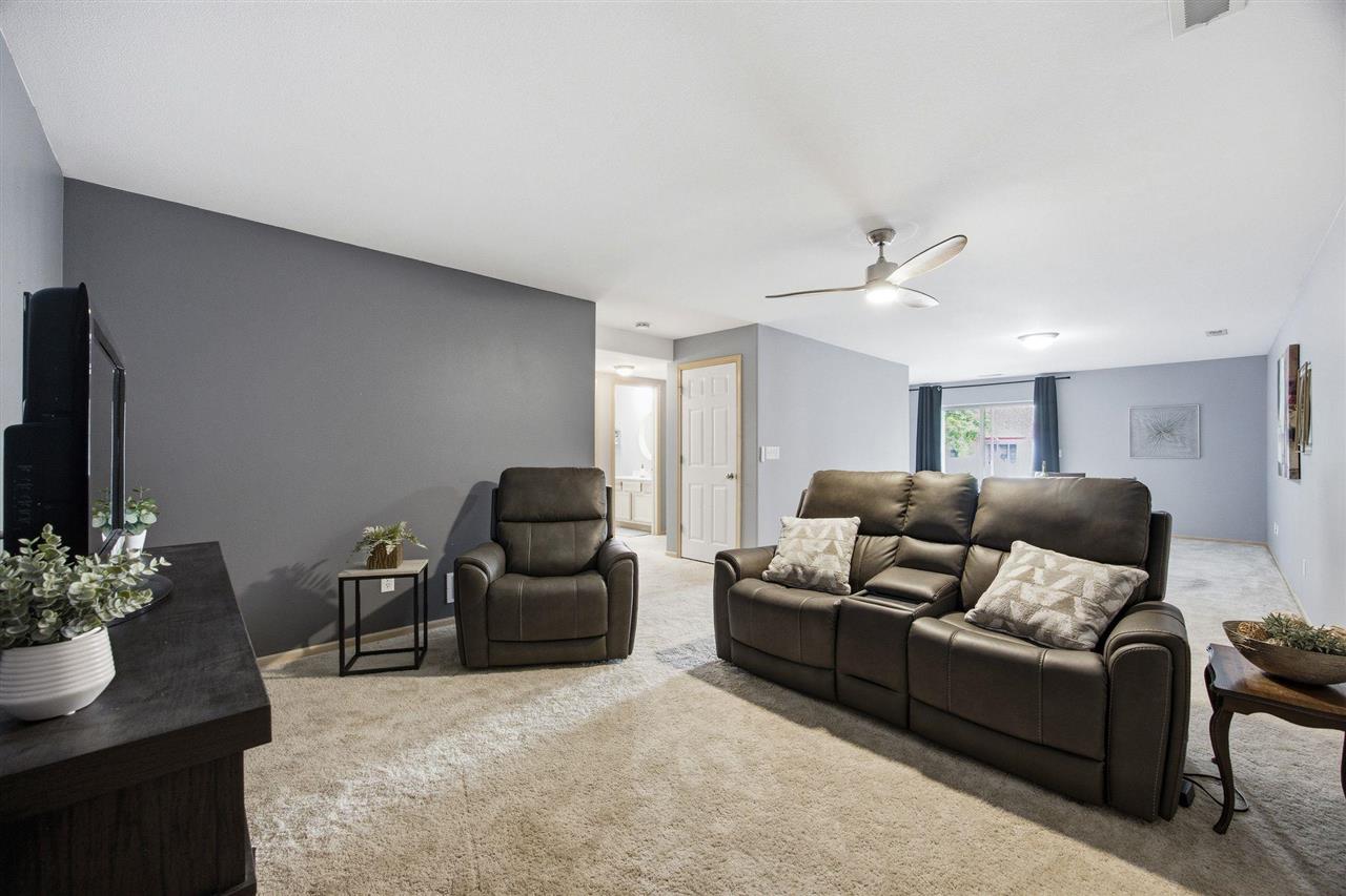 118 Broadmoor Ln