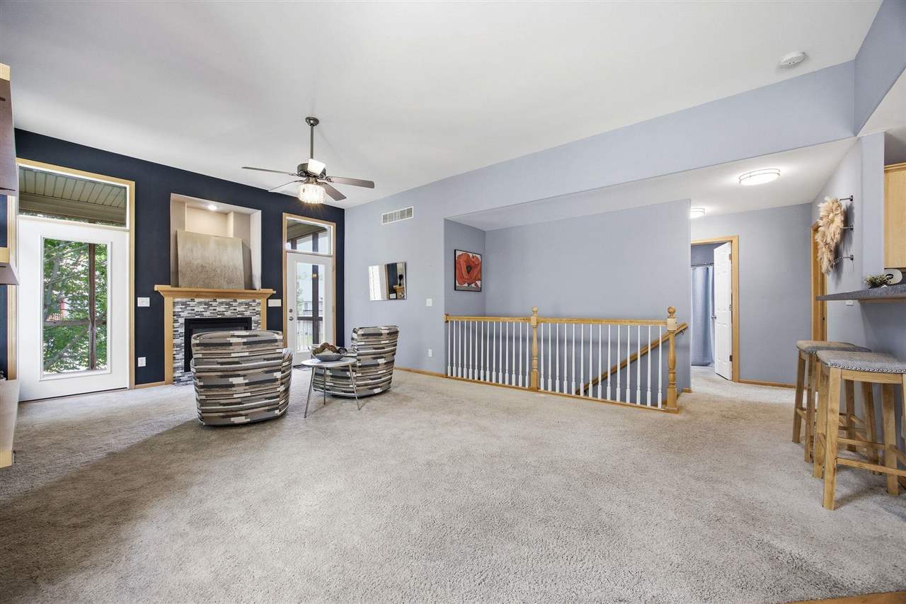 118 Broadmoor Ln