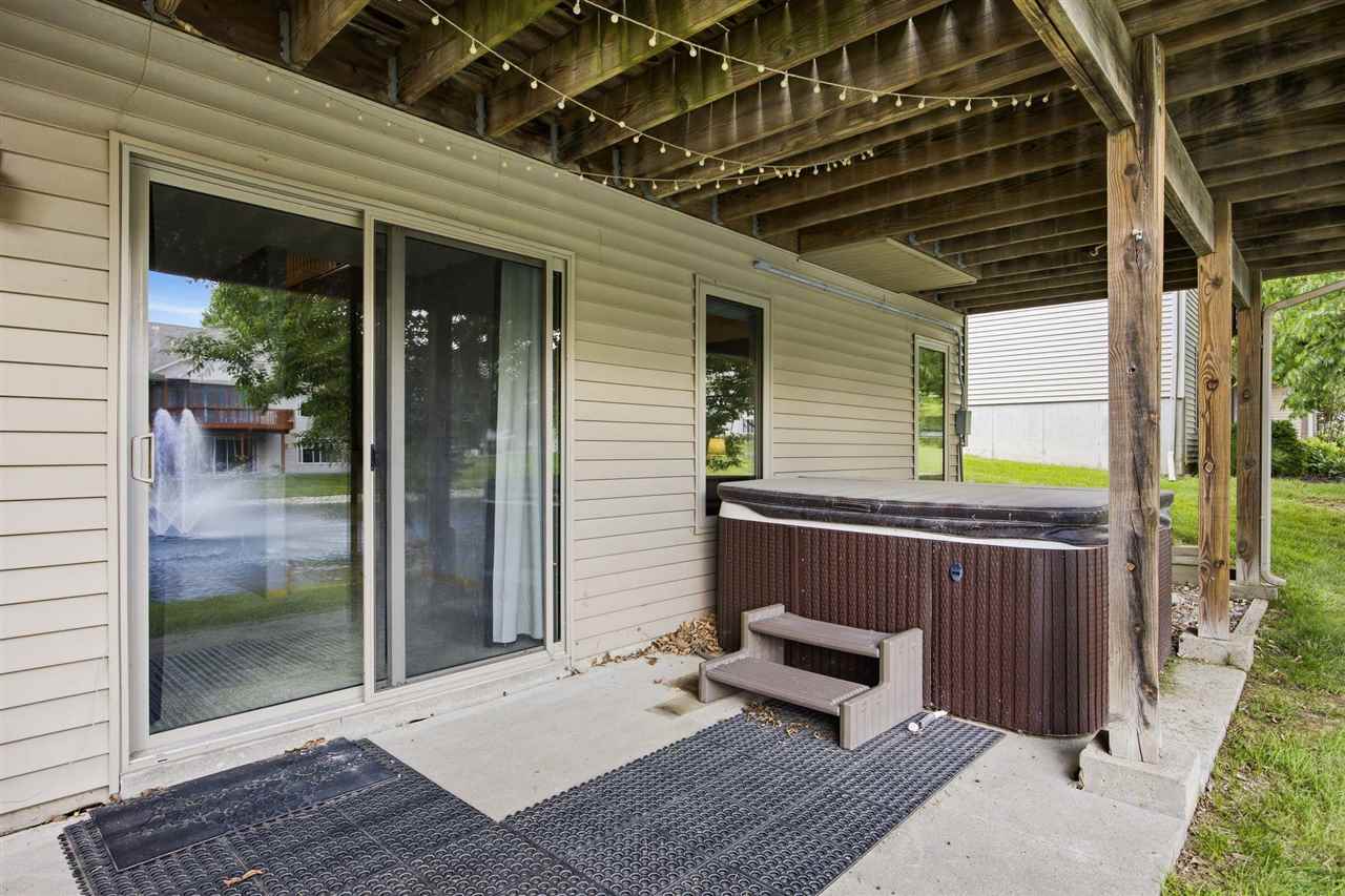 118 Broadmoor Ln
