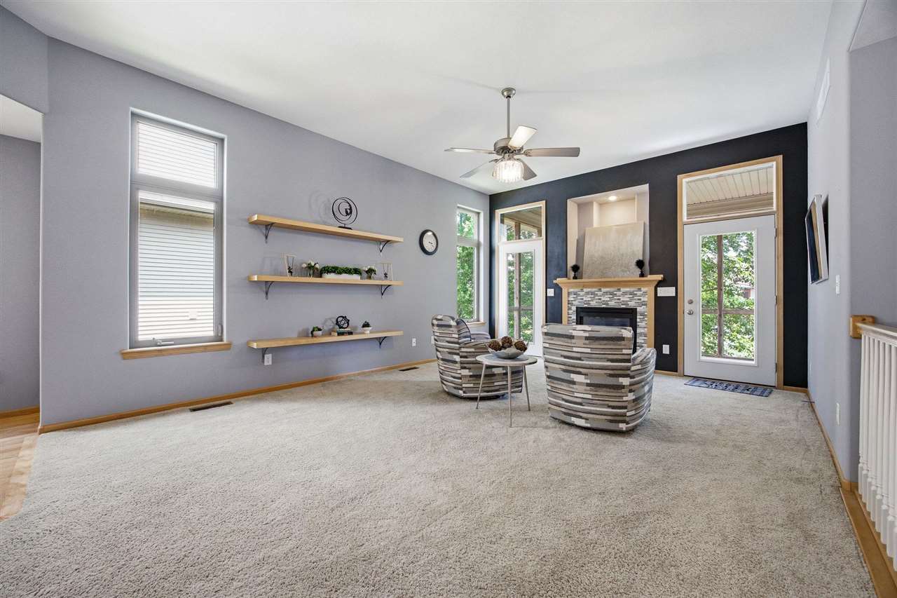 118 Broadmoor Ln