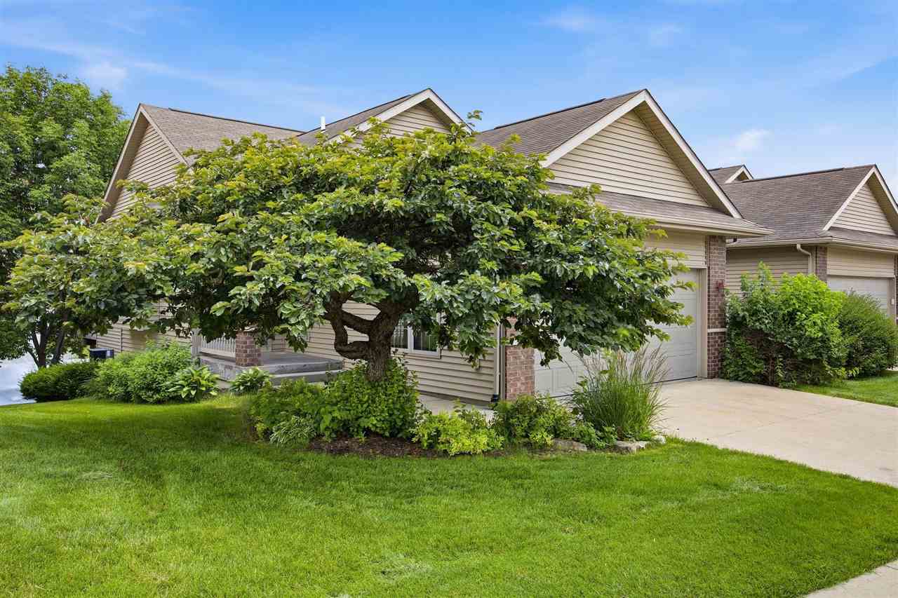 118 Broadmoor Ln