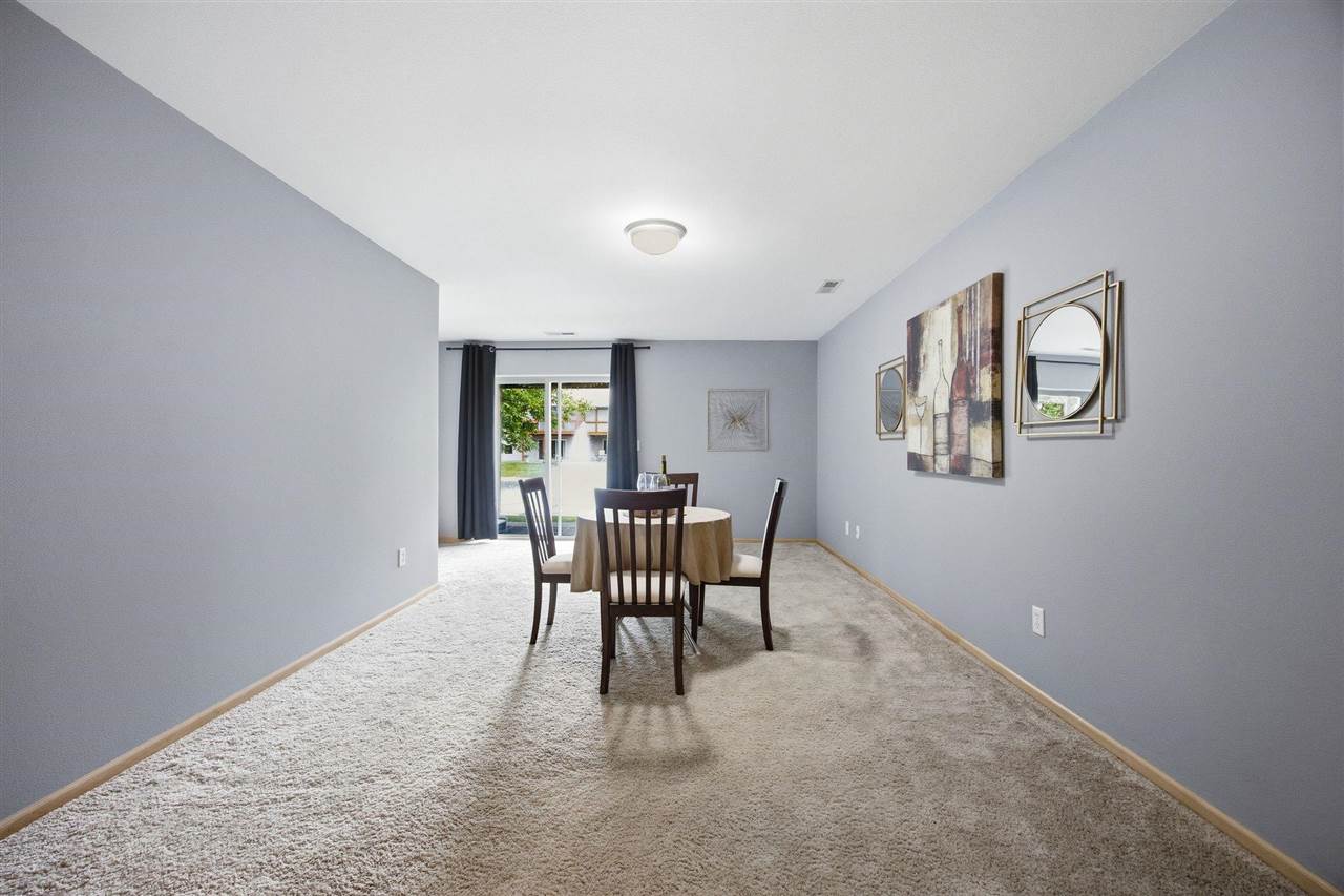 118 Broadmoor Ln