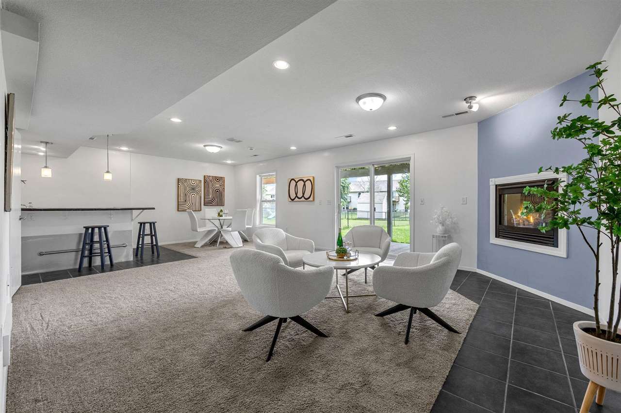 1572 Vandello Cir