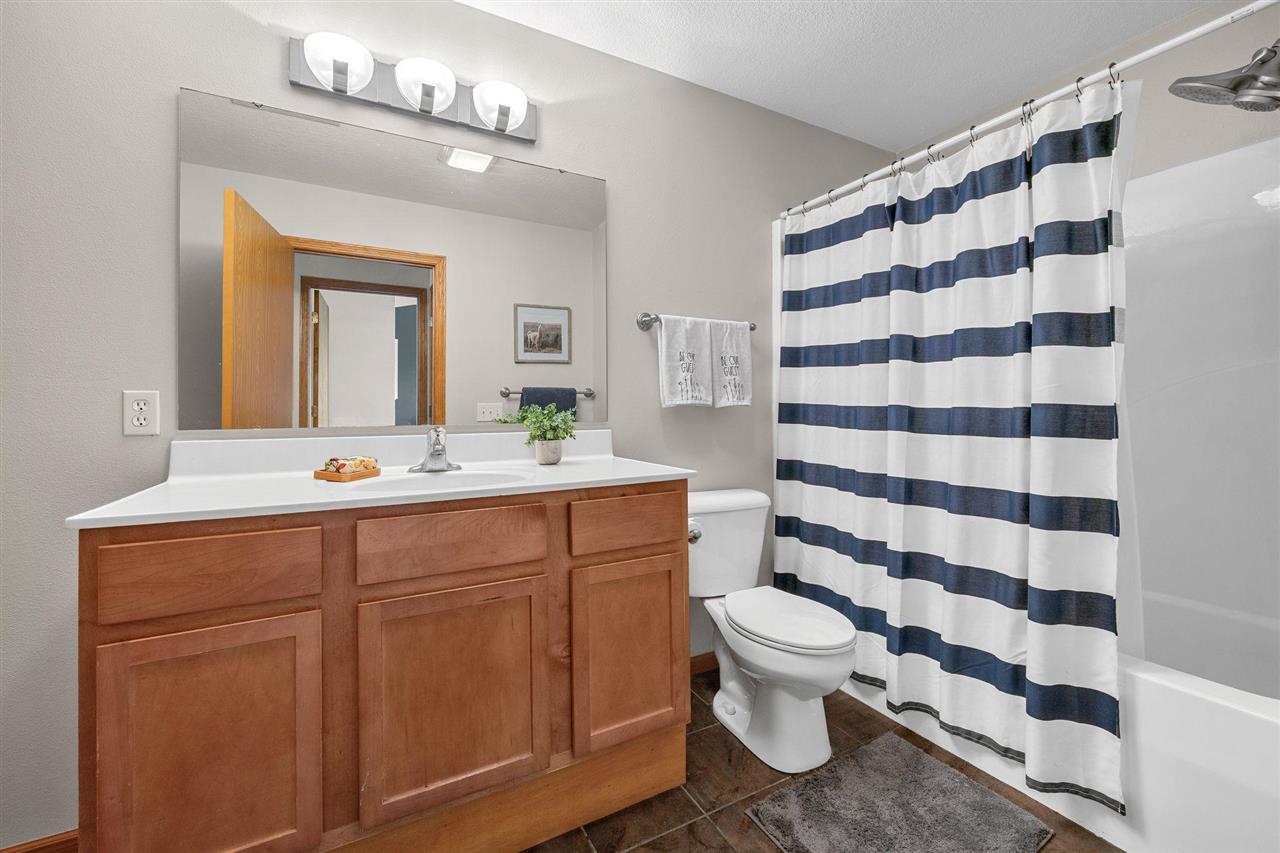 1572 Vandello Cir