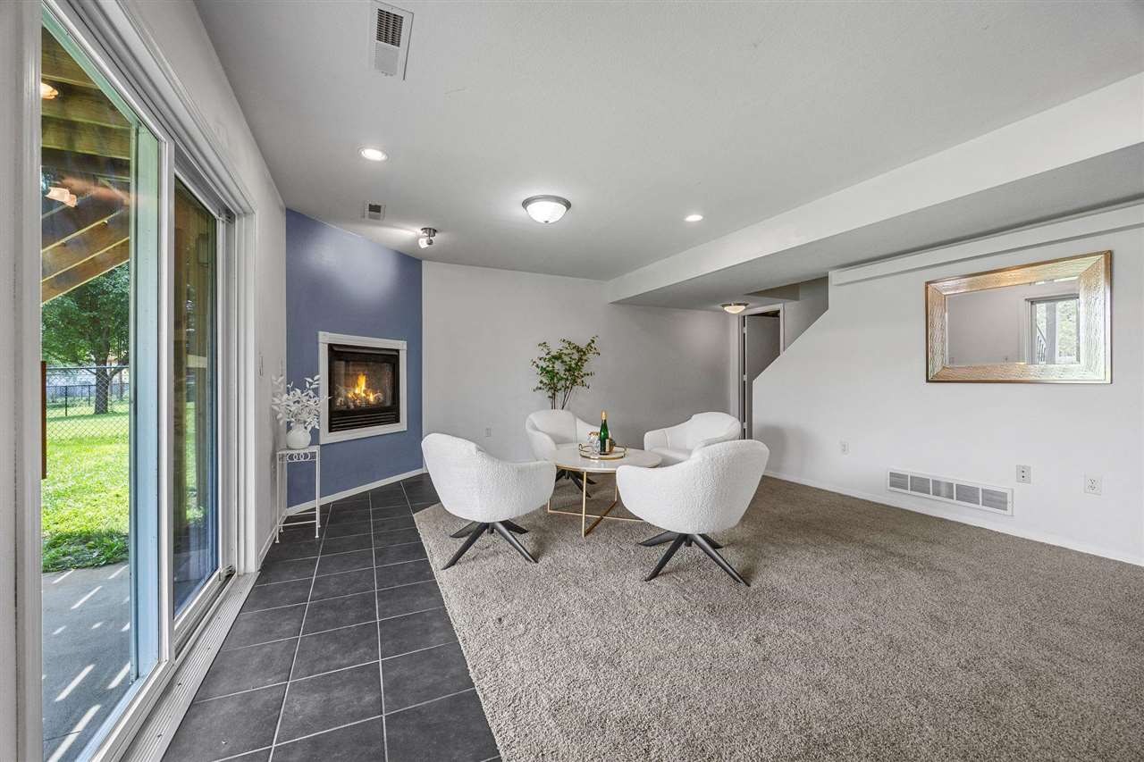 1572 Vandello Cir