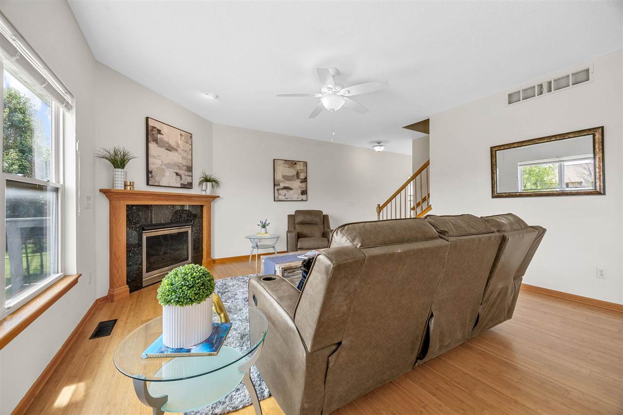 1572 Vandello Cir
