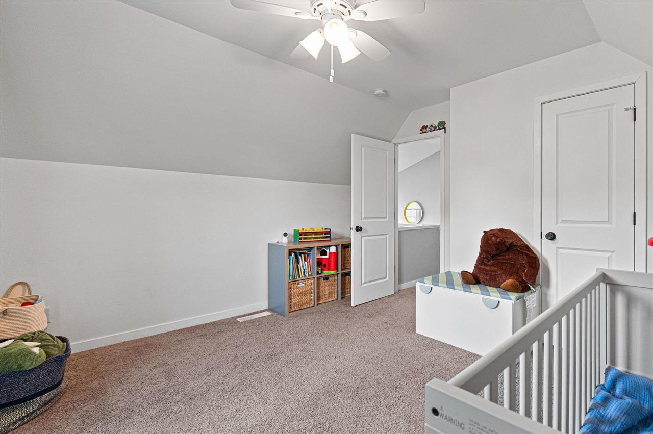 328 N Downey
