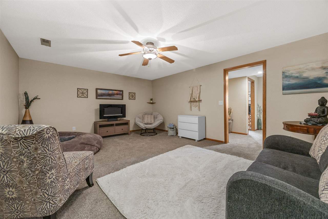 1017 Langenberg Ave