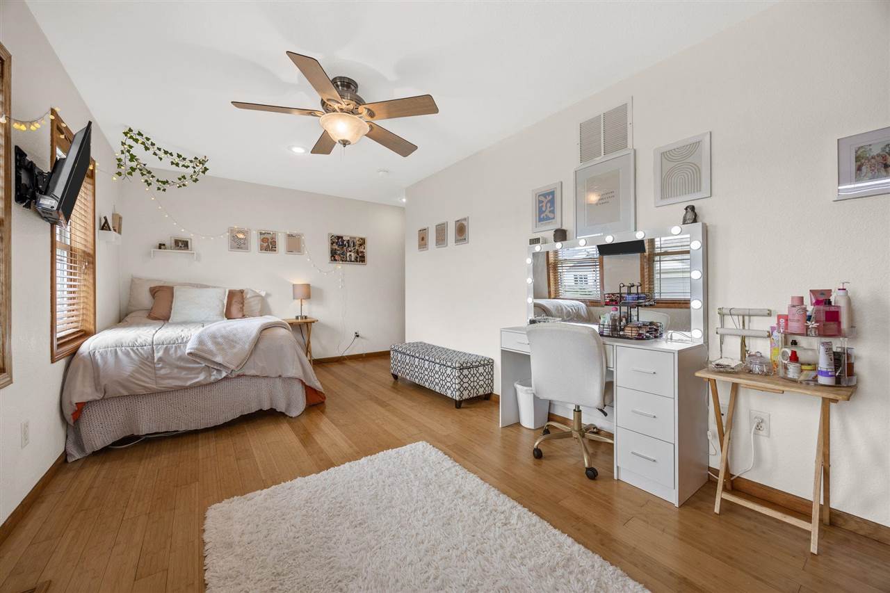 1017 Langenberg Ave