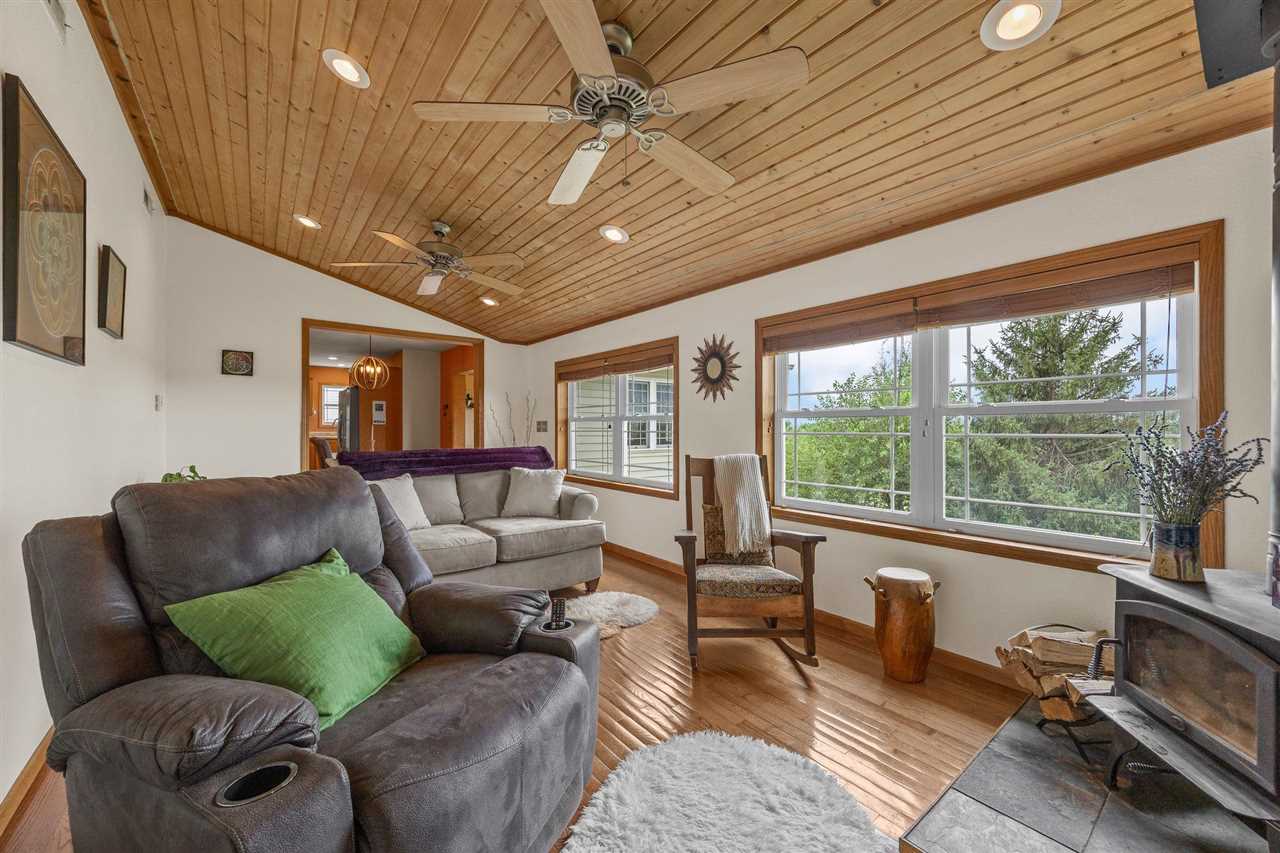 1017 Langenberg Ave