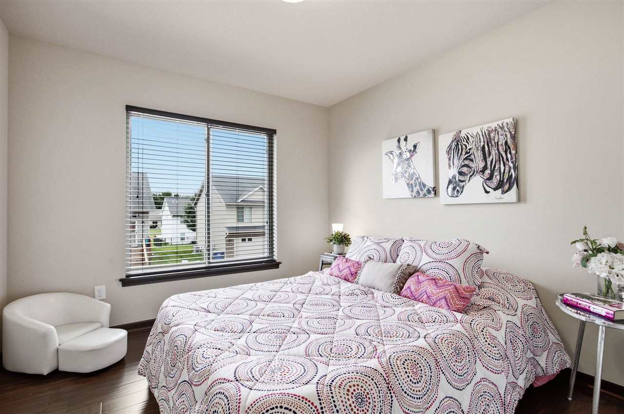 306 Piper Ln