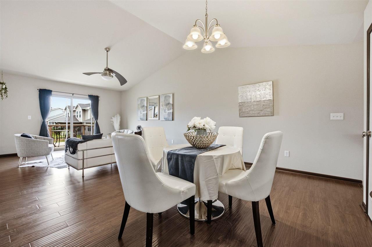 306 Piper Ln