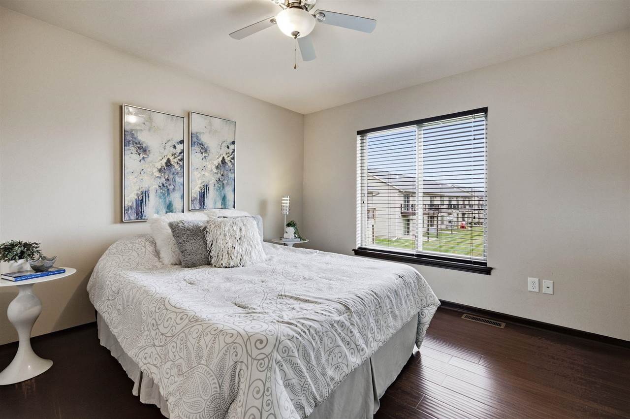 306 Piper Ln