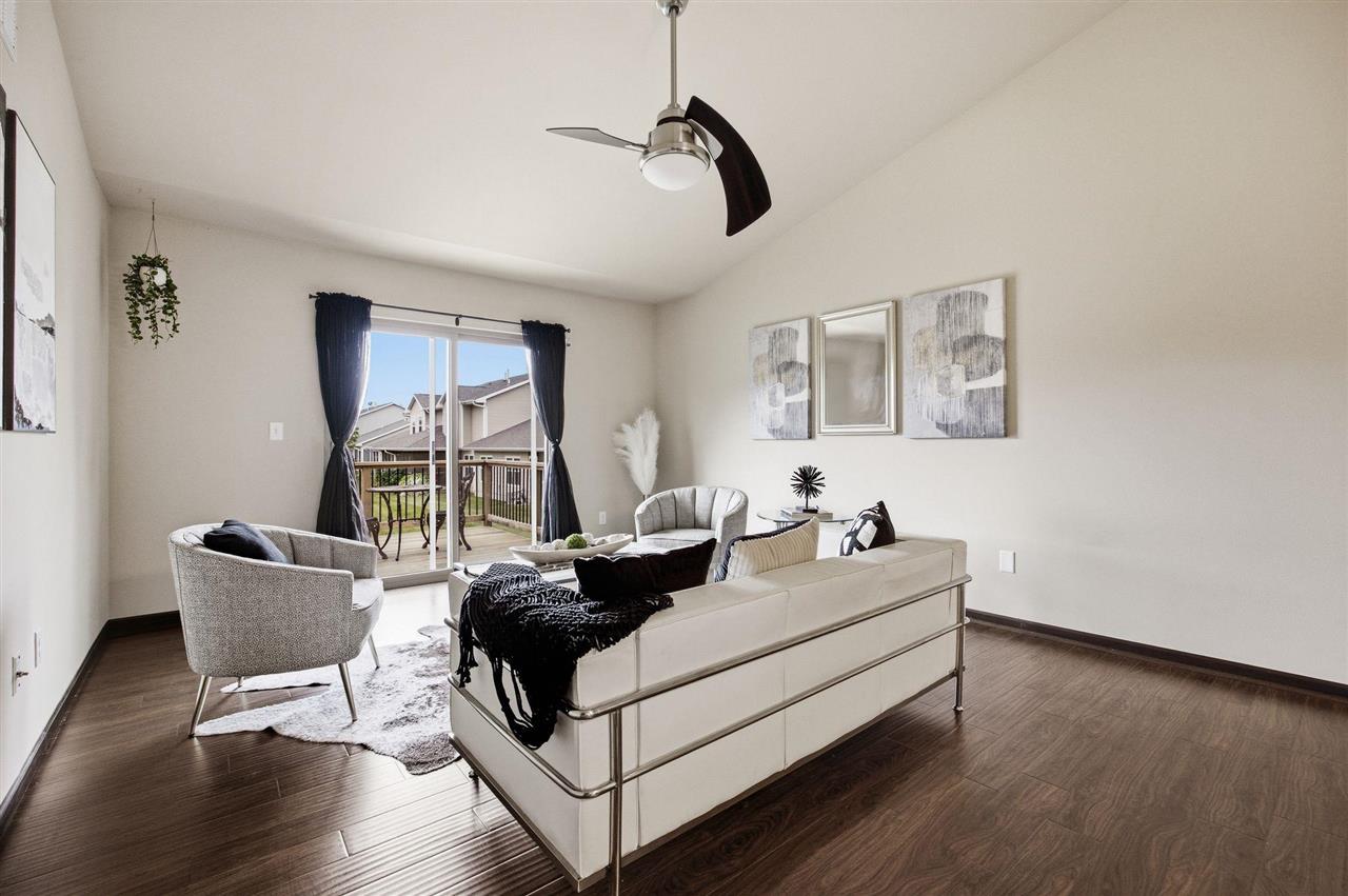 306 Piper Ln