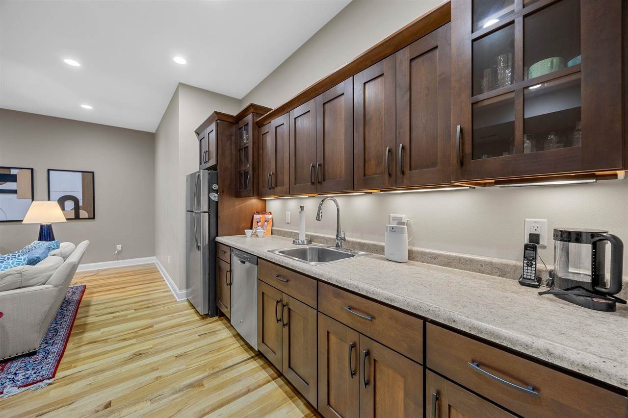143 Leamer Ct