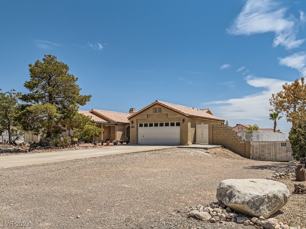 5216 North Chieftain Street