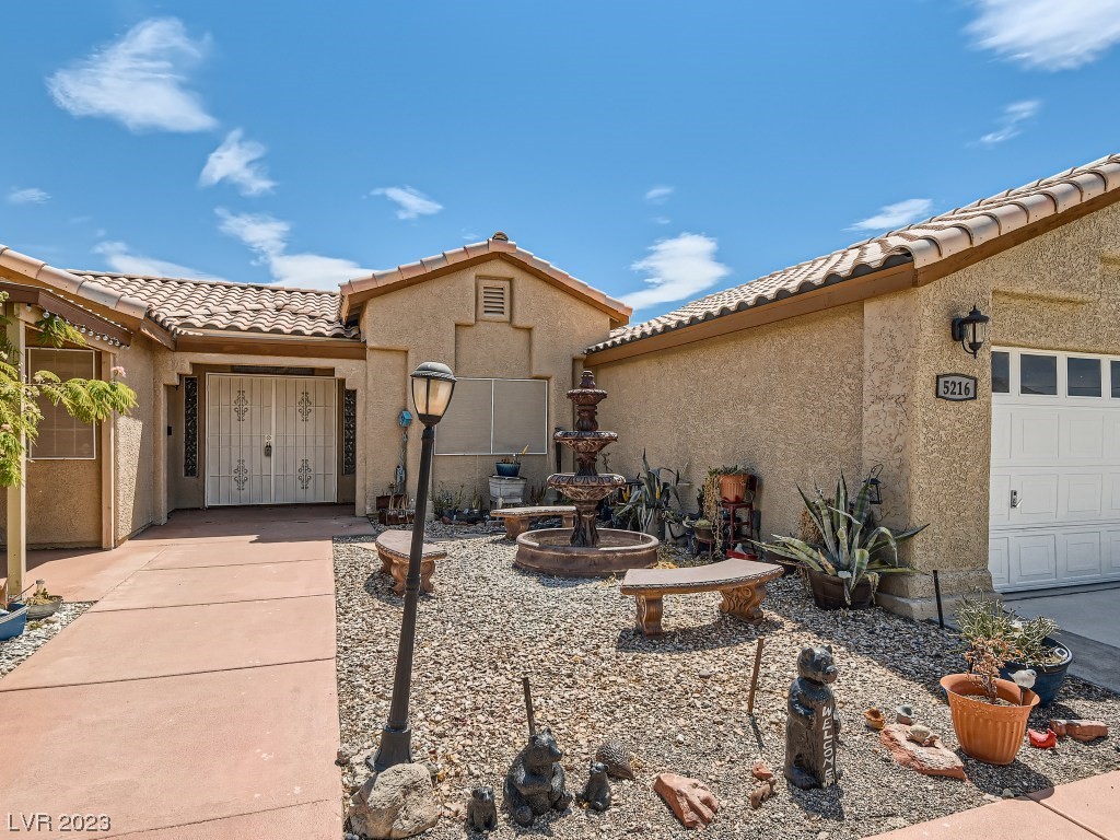 5216 North Chieftain Street