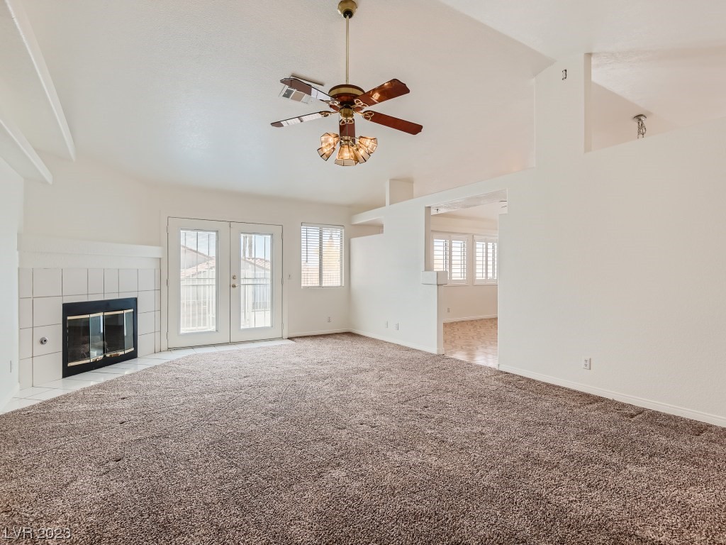 5216 North Chieftain Street