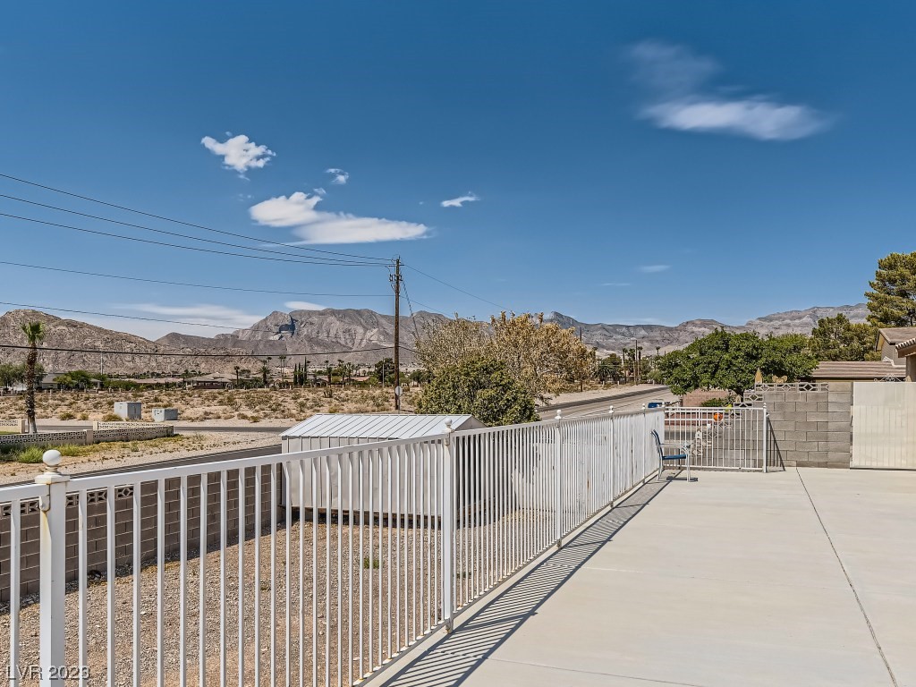 5216 North Chieftain Street