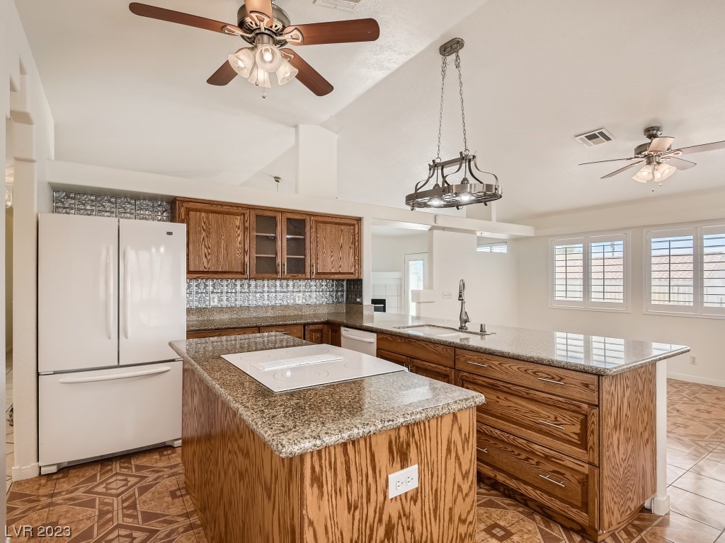 5216 North Chieftain Street