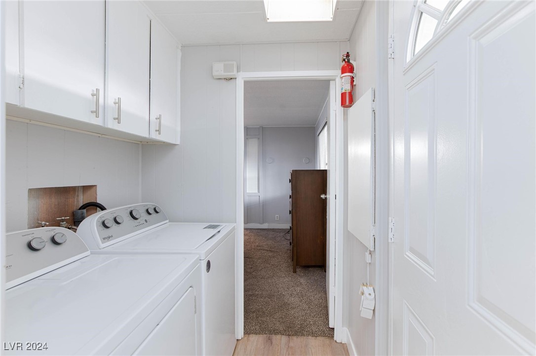 4608 Royal Ridge Avenue