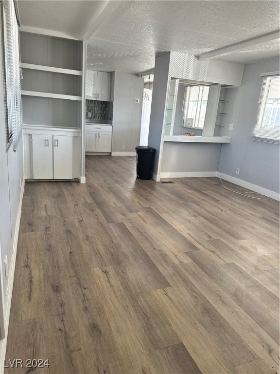 4608 Royal Ridge Avenue