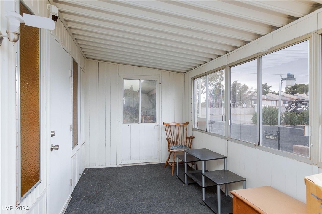 4608 Royal Ridge Avenue