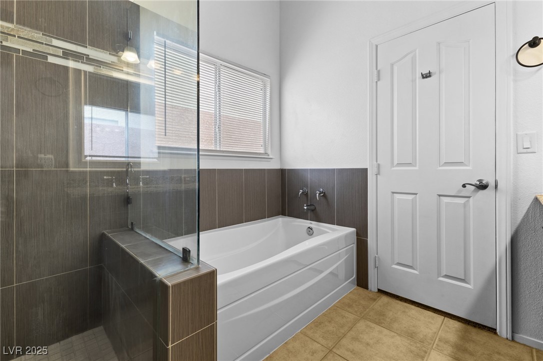 5612 Crimson Ridge Drive