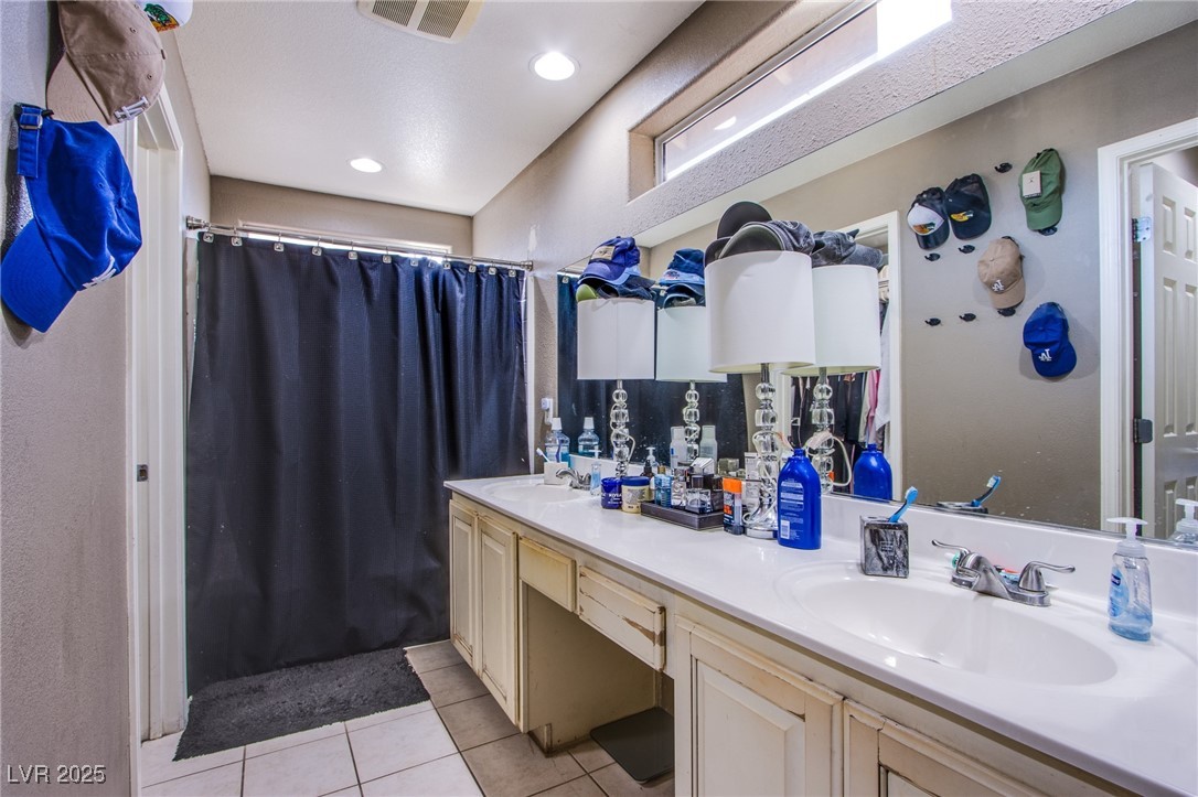 4429 East Azure Avenue