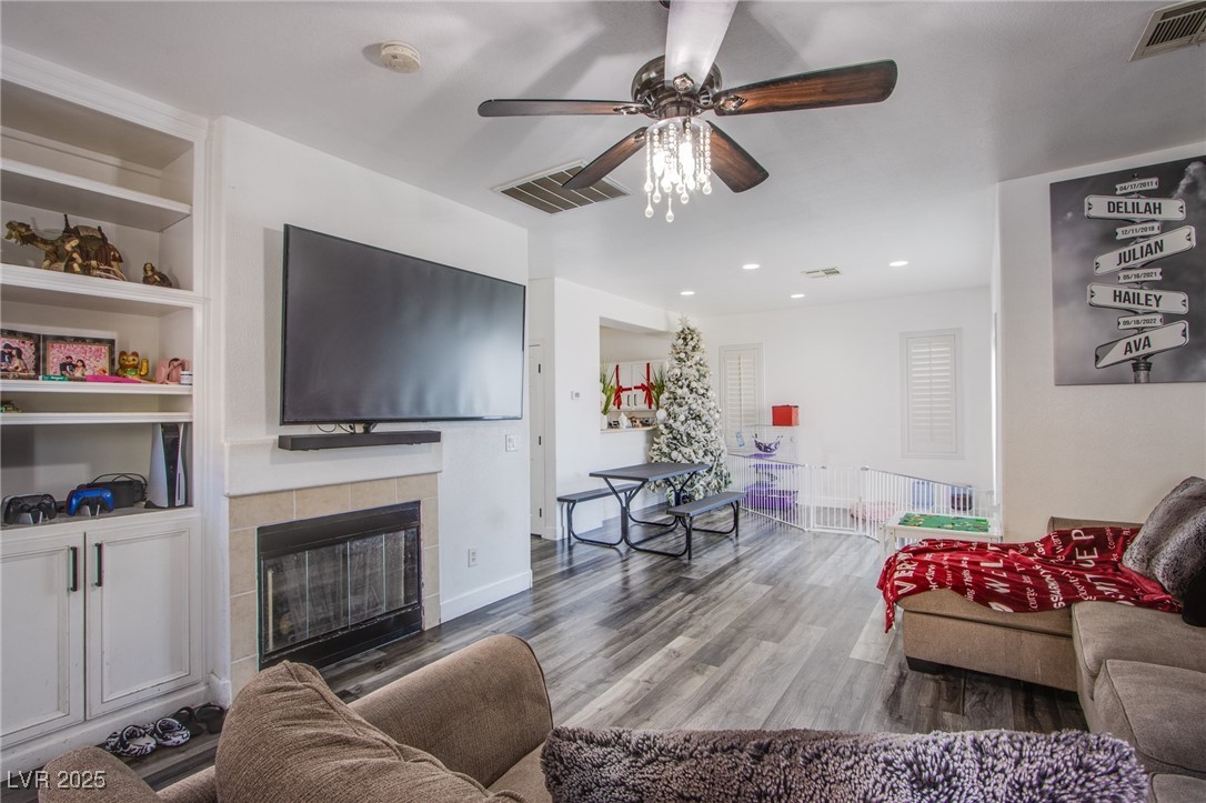 4429 East Azure Avenue