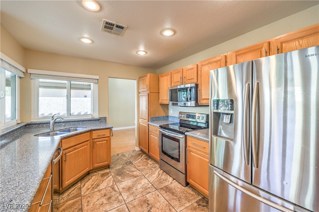 6912 Mill Creek Way