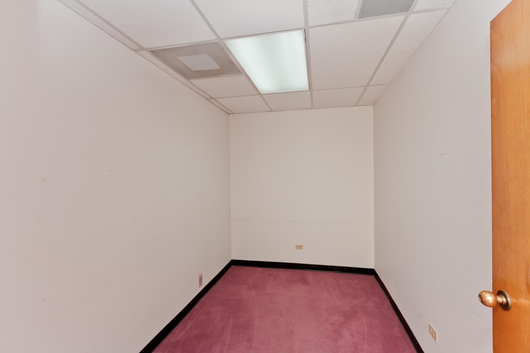 2777 Crossroads Boulevard Unit: 1
