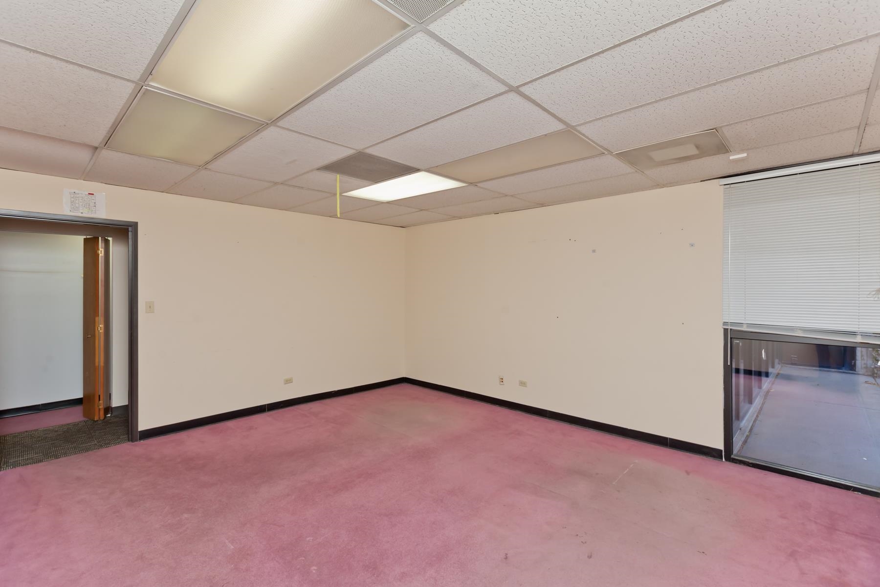 2777 Crossroads Boulevard Unit: 1