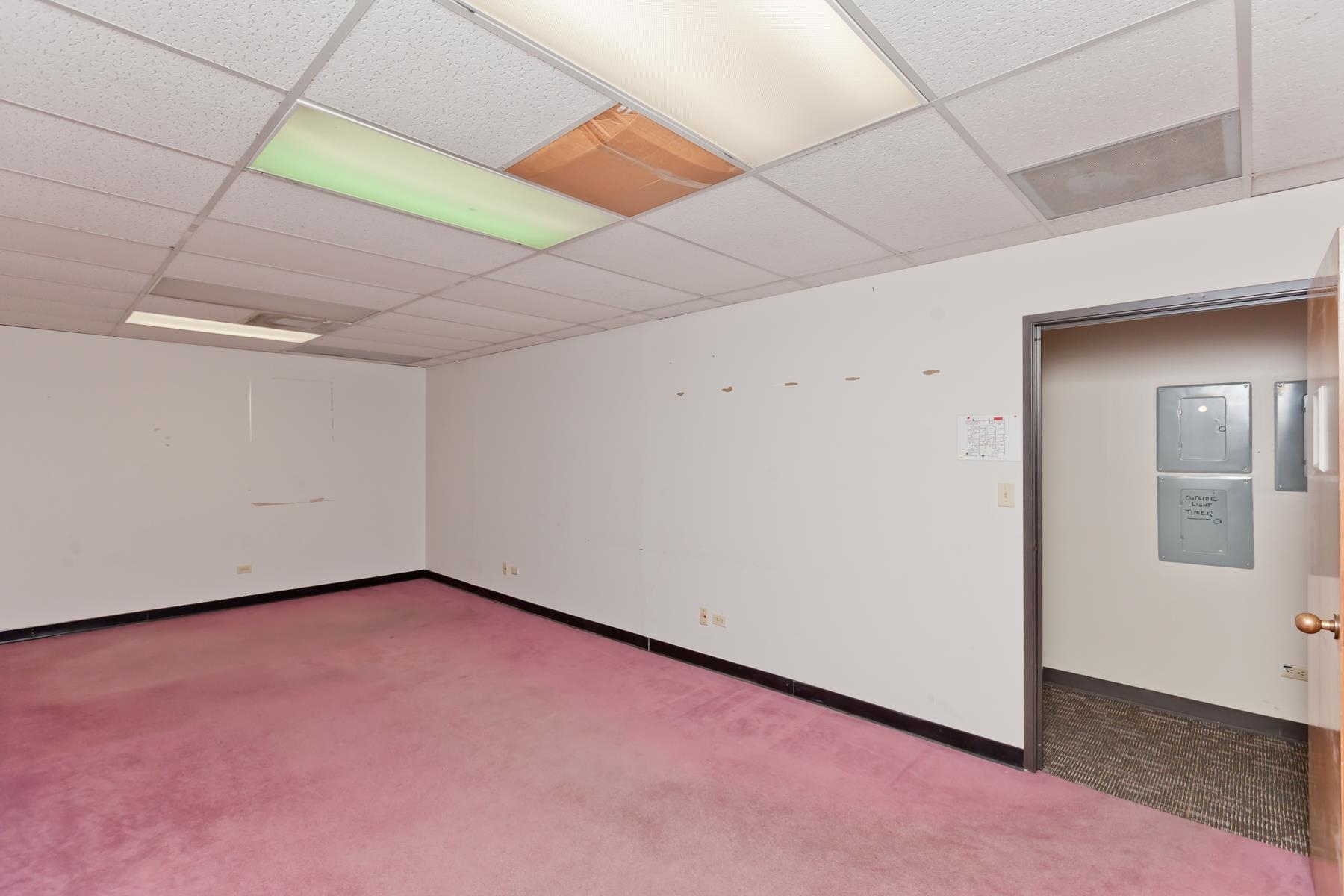 2777 Crossroads Boulevard Unit: 1