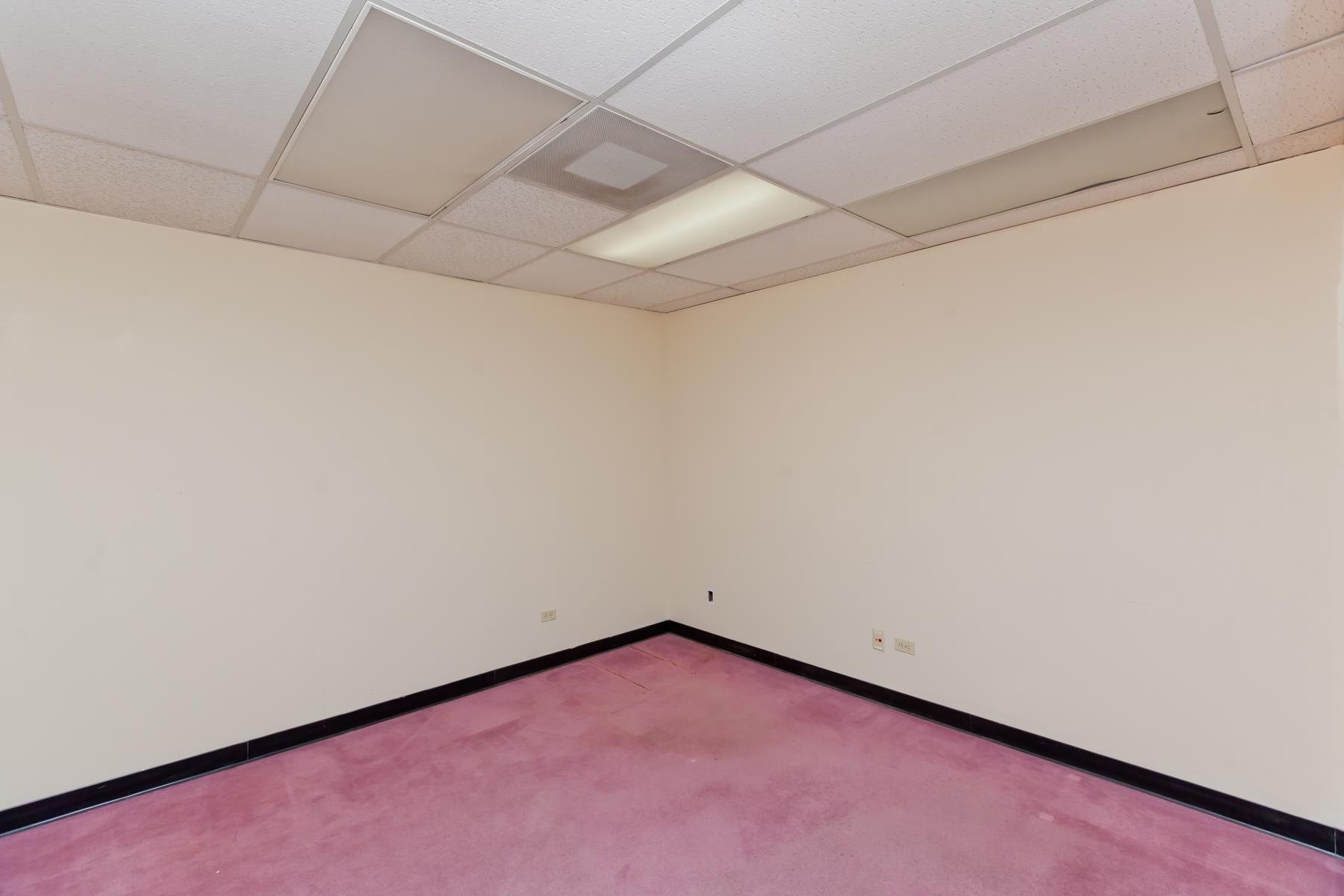 2777 Crossroads Boulevard Unit: 1