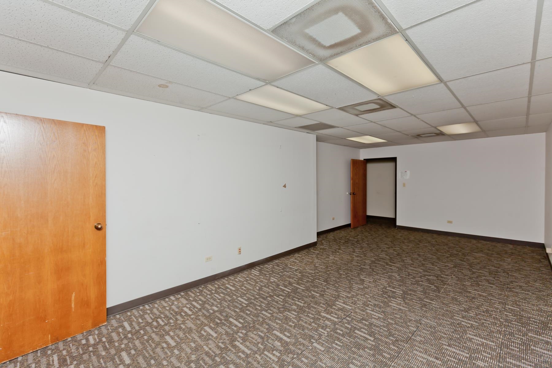 2777 Crossroads Boulevard Unit: 1