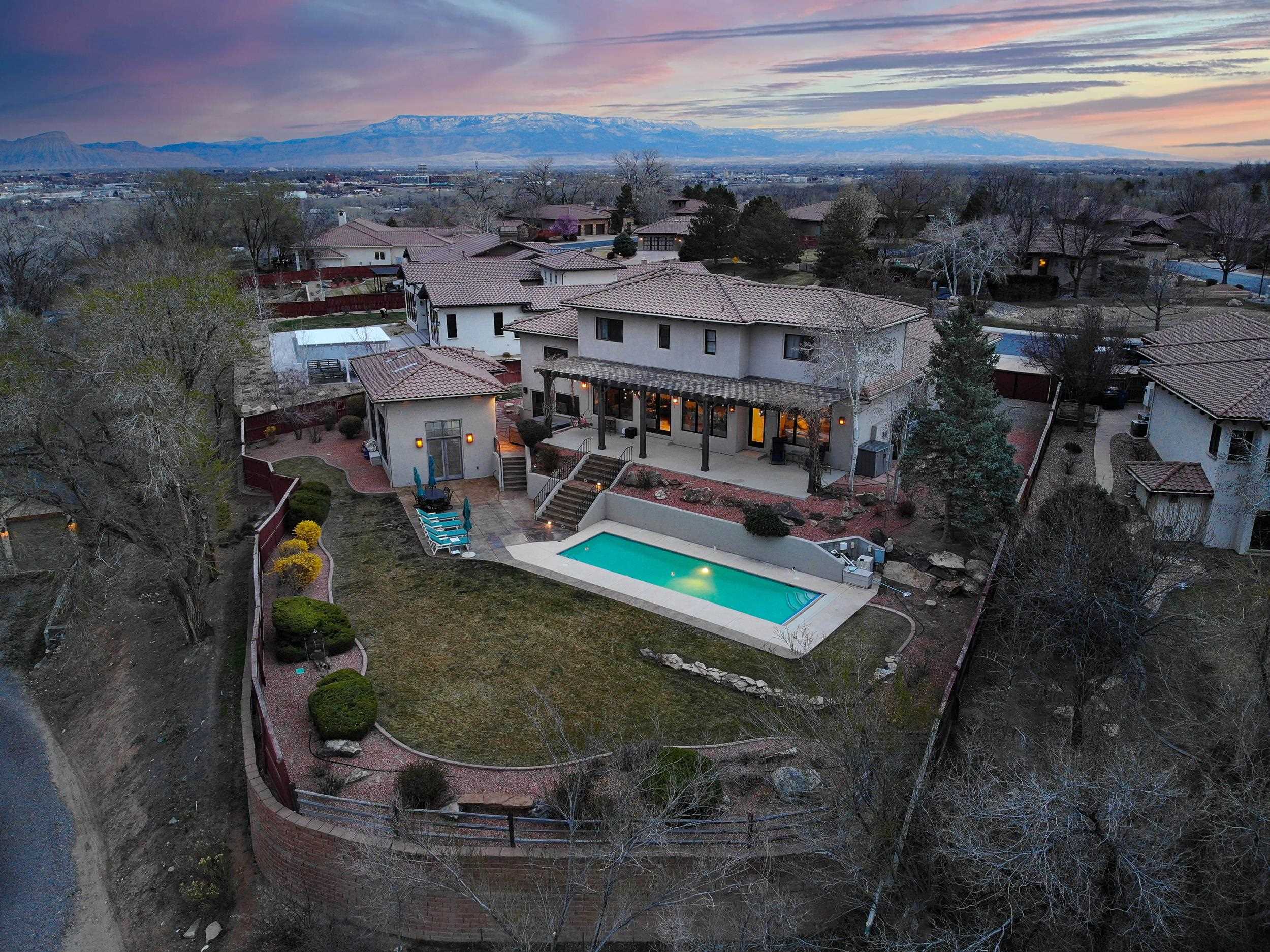 440 High Pointe Circle