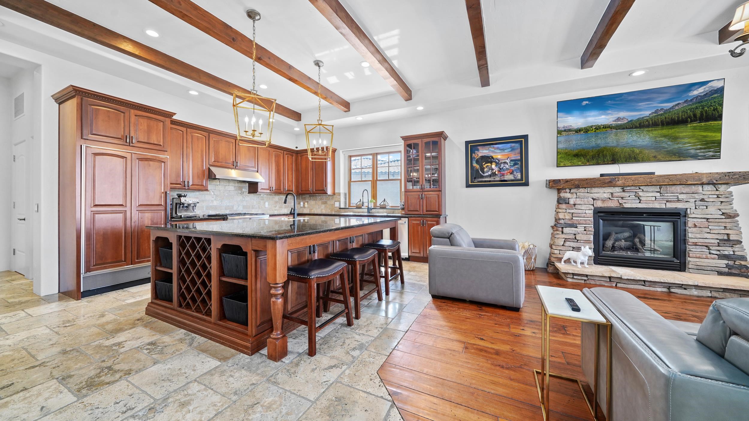 440 High Pointe Circle