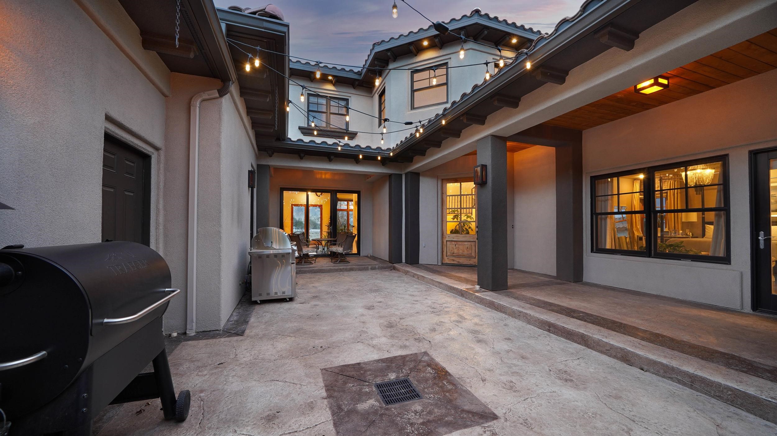 440 High Pointe Circle