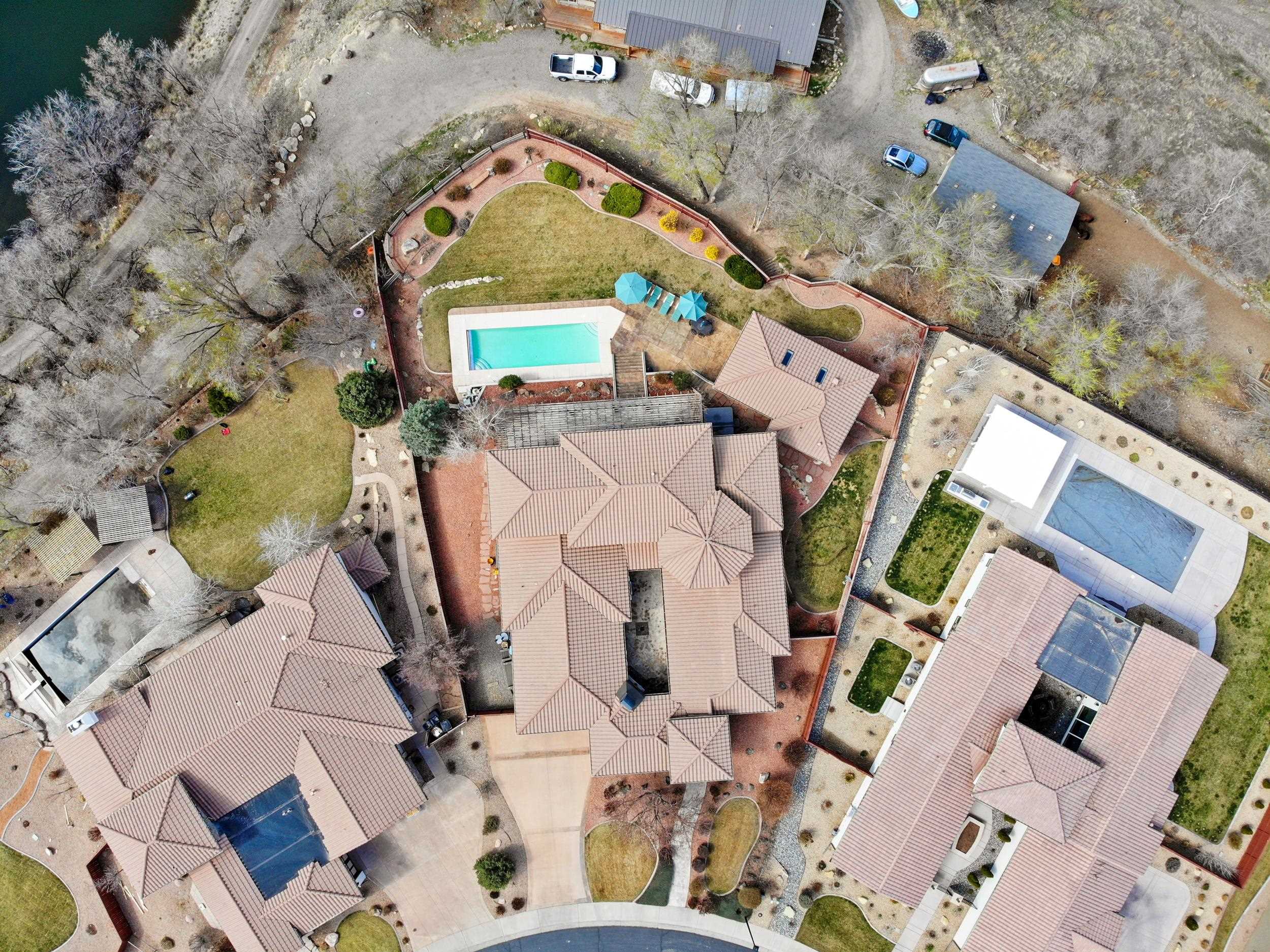 440 High Pointe Circle