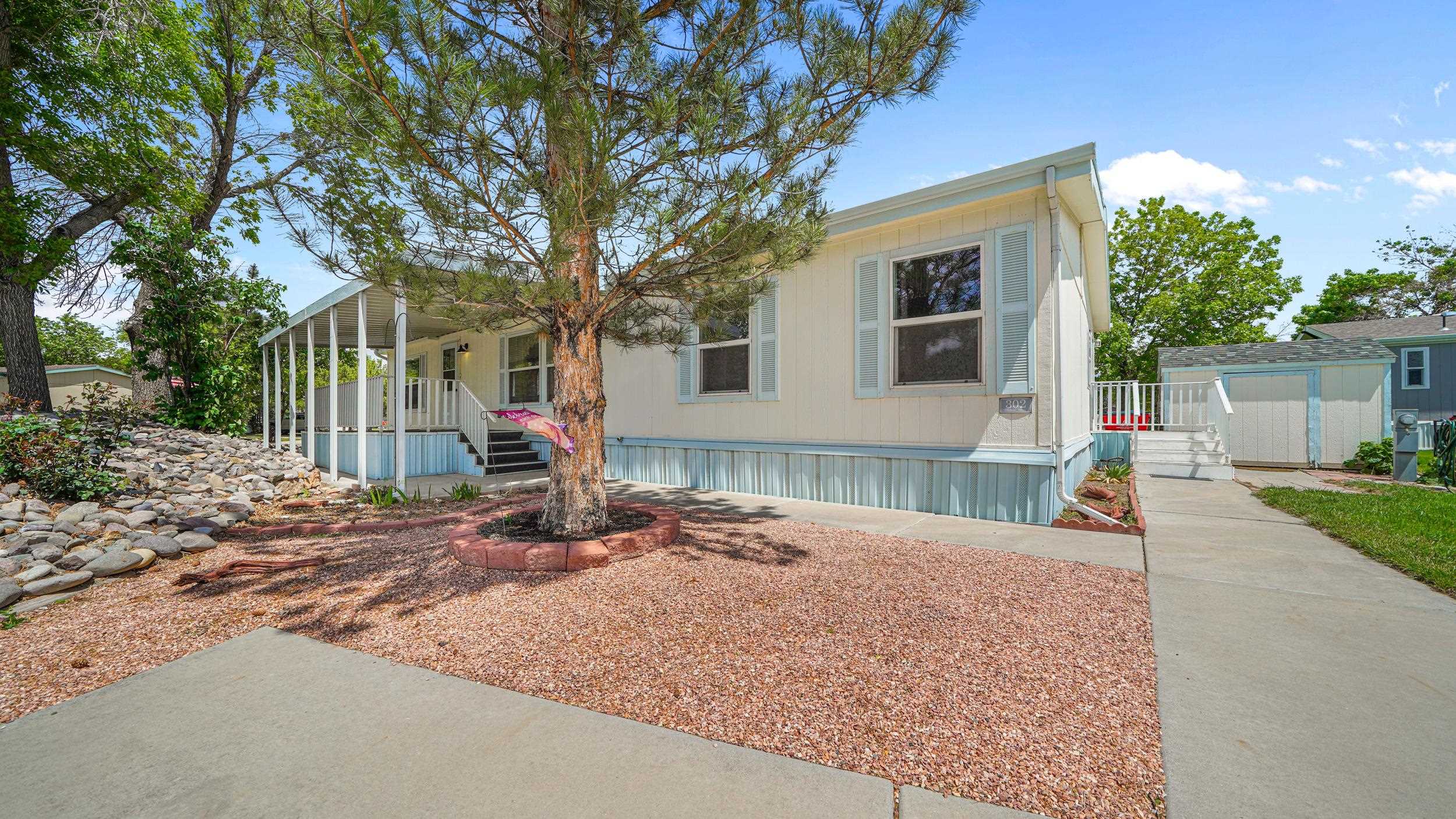 435 32 Road Unit: 302