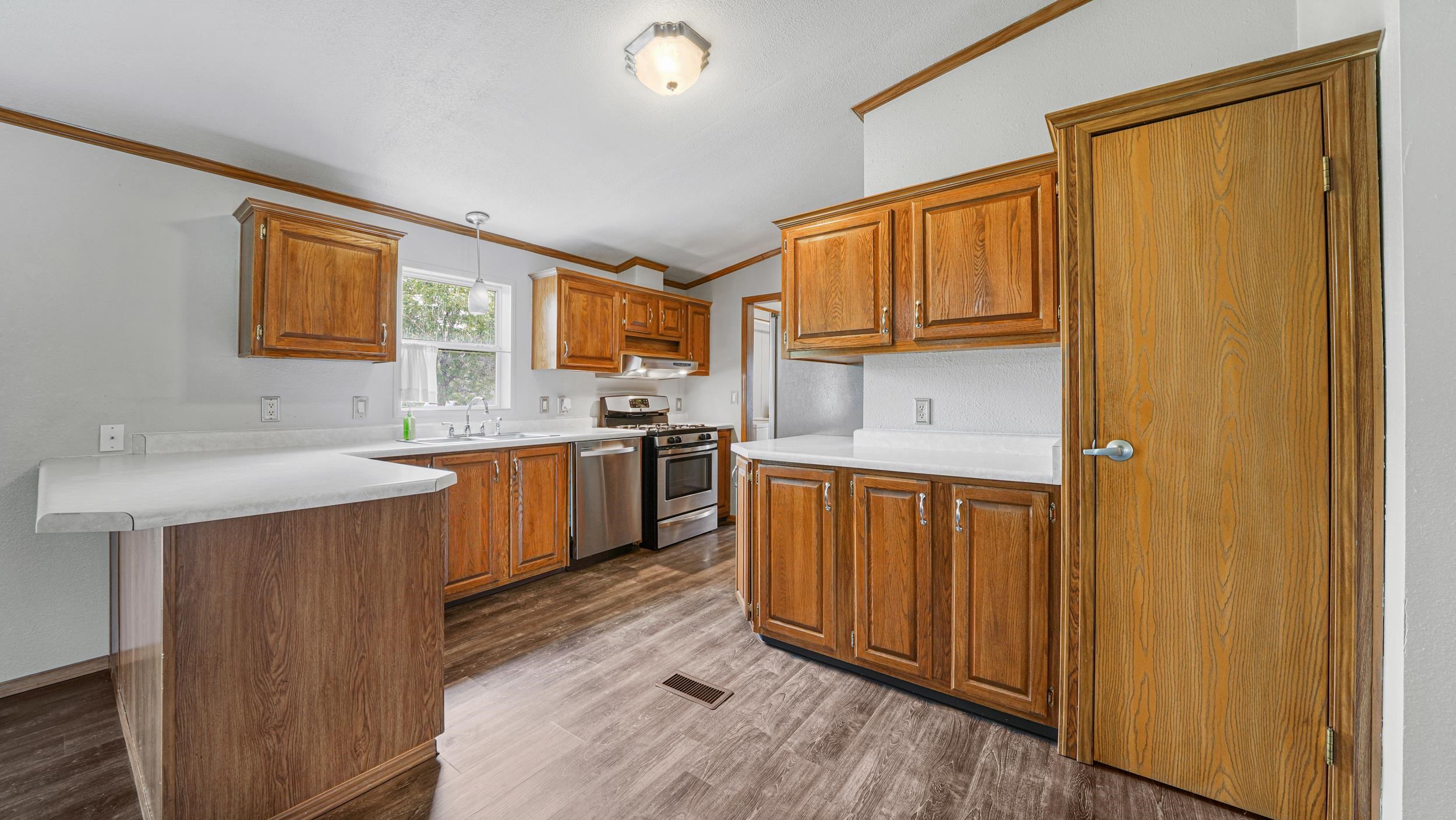 435 32 Road Unit: 302