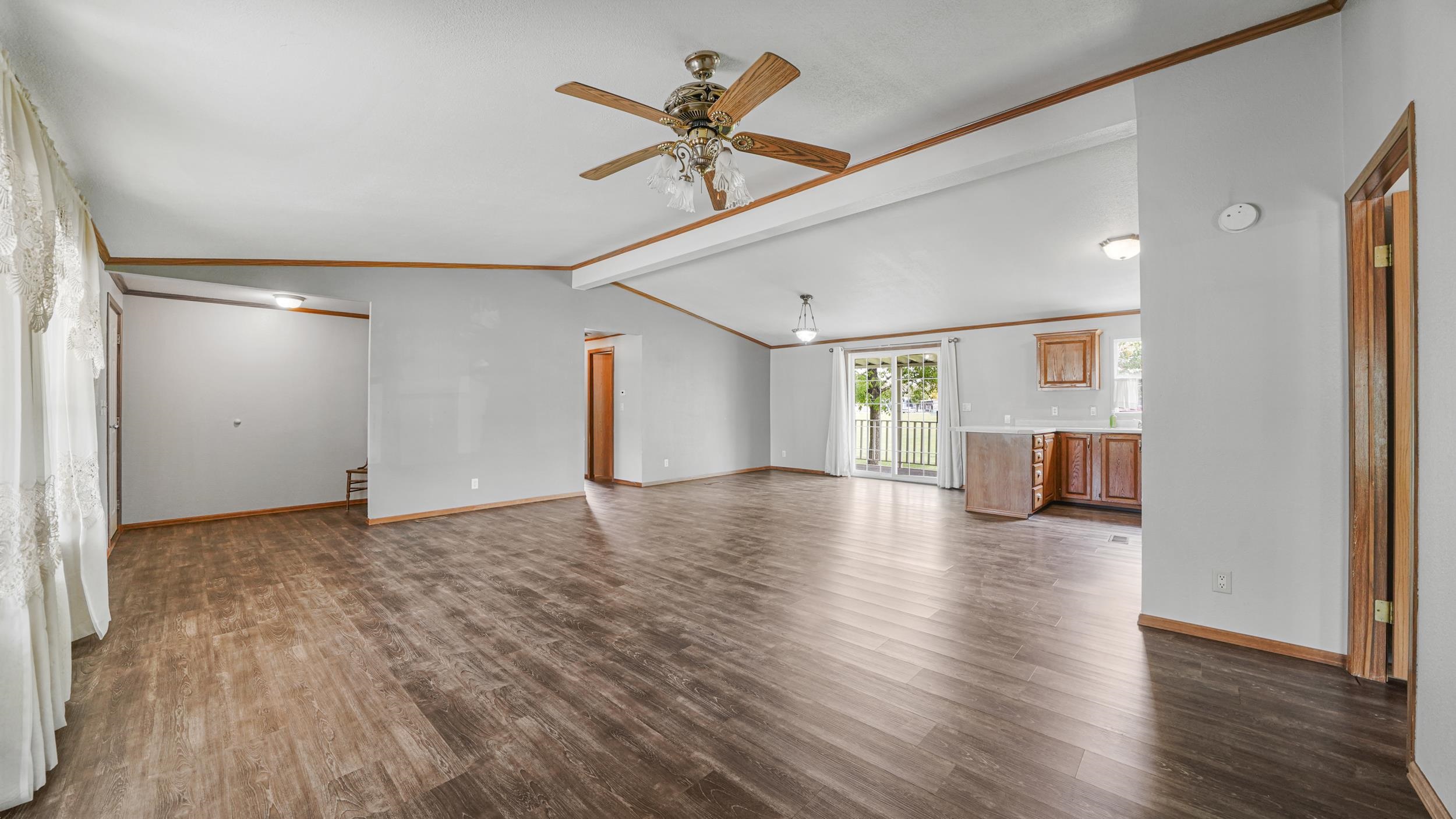 435 32 Road Unit: 302