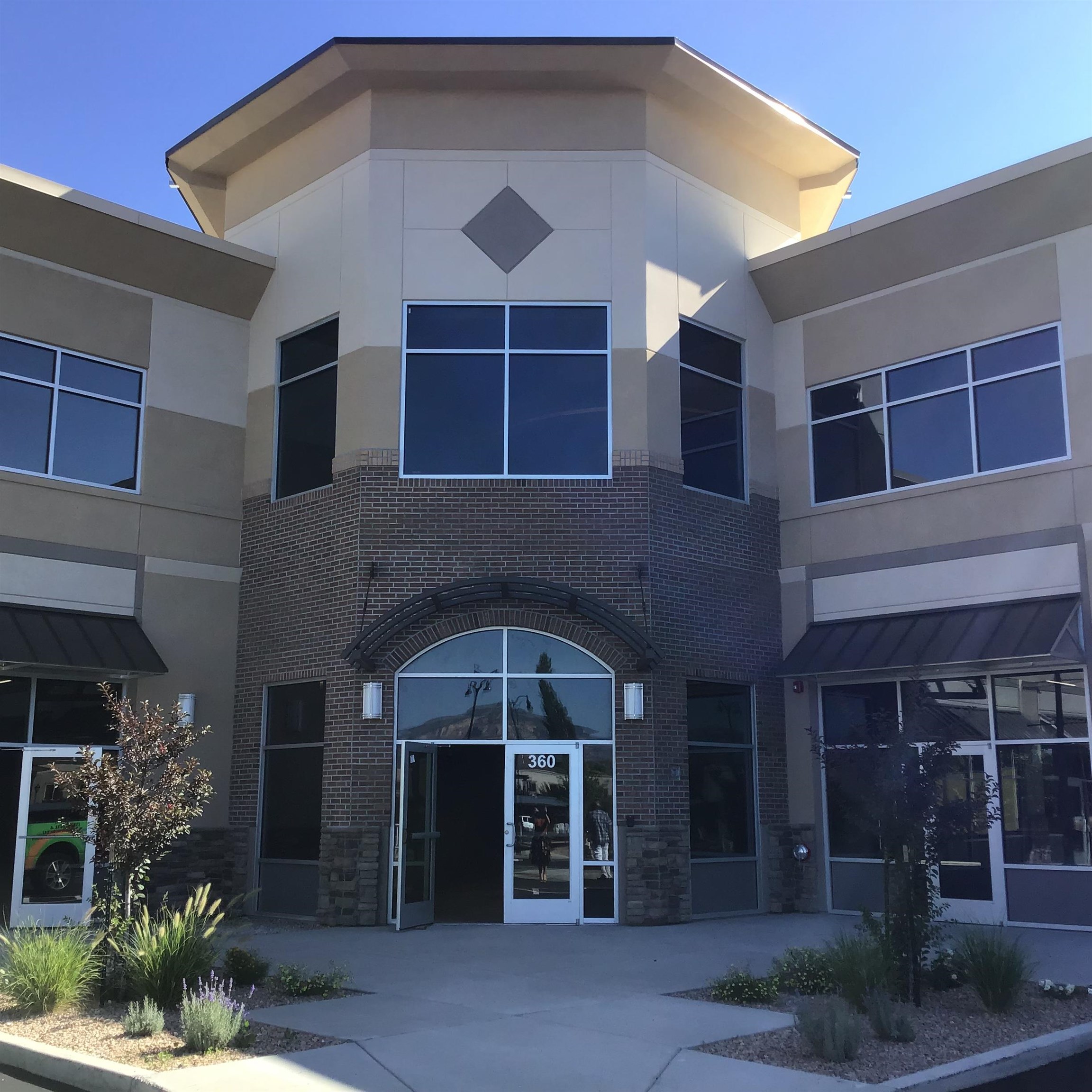 360 W Park Drive