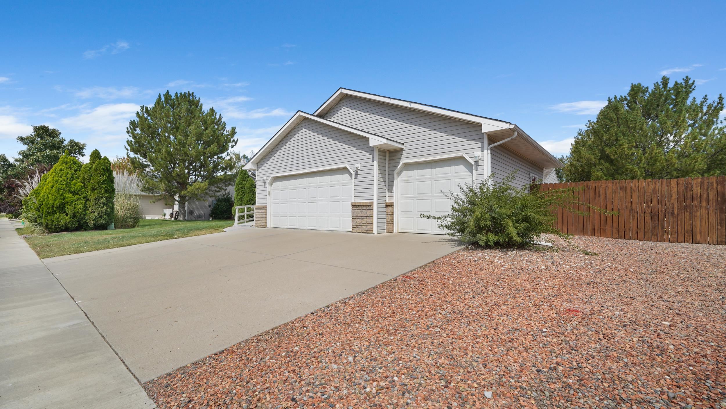 2536 Brenna Way